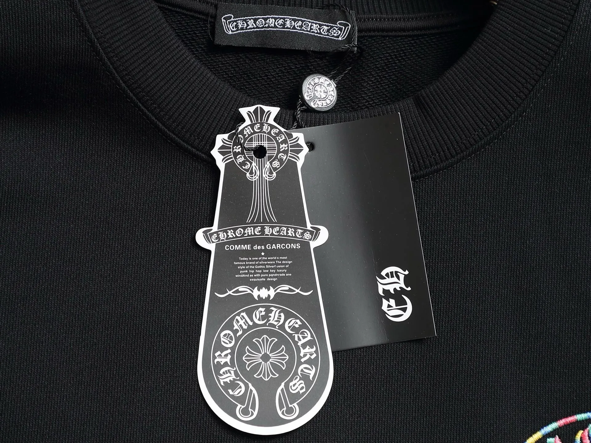 P250 Chrome hearts ch Chrome hearts cross horse LOGO round neck sweatshirt with thousands of needle embroidery crafts. Large version. Loose and stylish. The difference is the low version, the slim version, the upper body and the crotch. 100% commitment: top quality, not fast food. The highest version on the market. Top quality, 450 grams. 26 custom-dyed double yarn cotton, same style for men and women, complete with three standards. Color: Black White Size: SMLXL